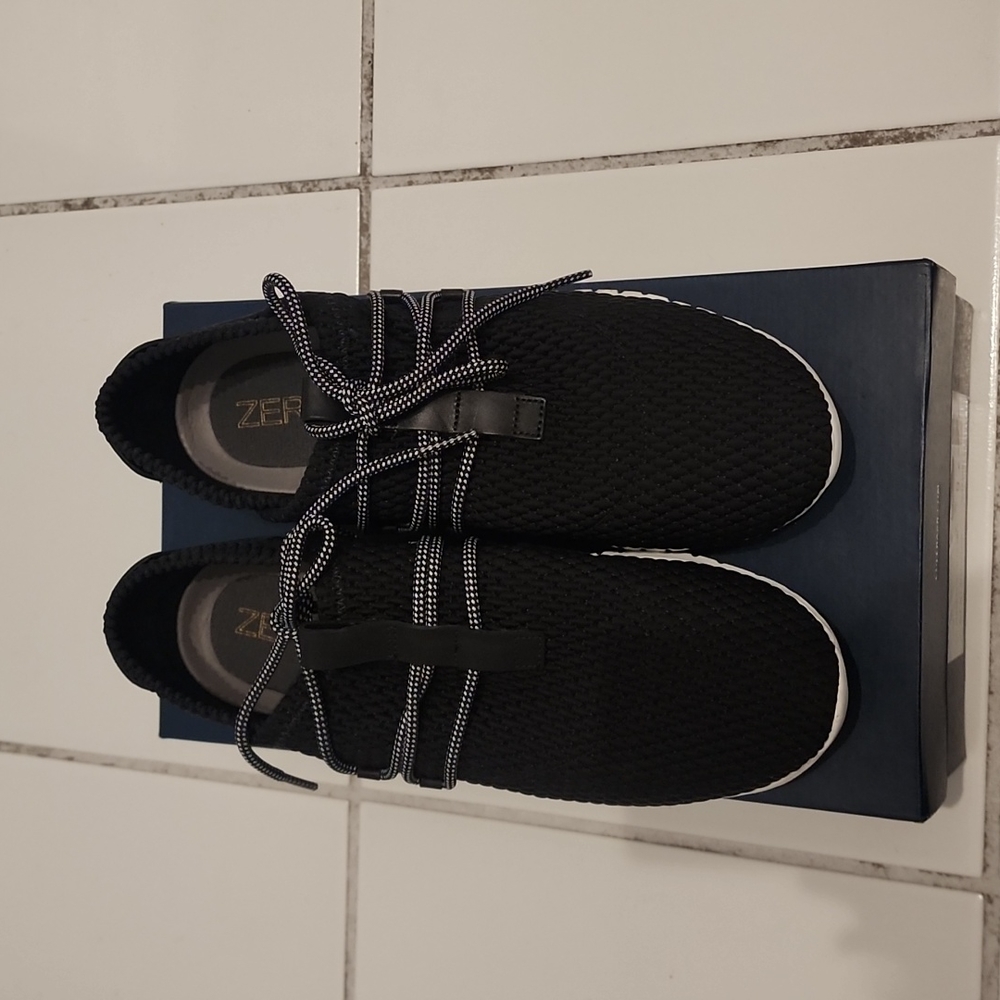 Cole hanna zerogrand sneaker size 9